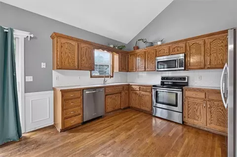 Kitchen - 524 NE Topaz Dr, Lees Summit, MO 64086 photo 1 of 3