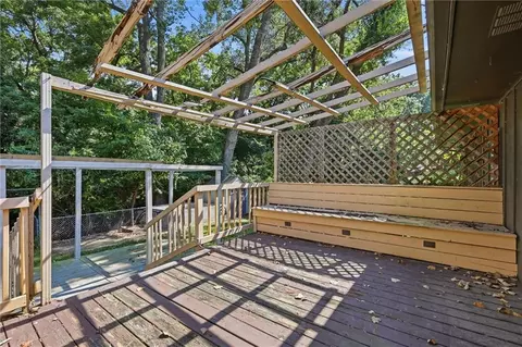 Exterior - 12124 E 31st St, Independence, MO 64052 photo 5 of 8