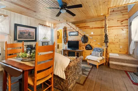 Living - 16887 Snipe Rd, Marceline, MO 64658 photo 3 of 3