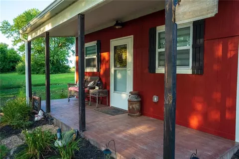 Exterior - 16887 Snipe Rd, Marceline, MO 64658 photo 4 of 11