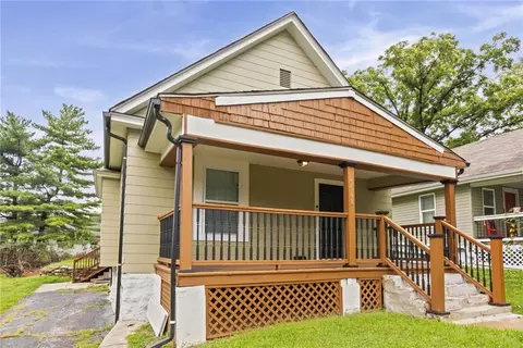 5508 Paloma Ave, Kansas City, MO 64128