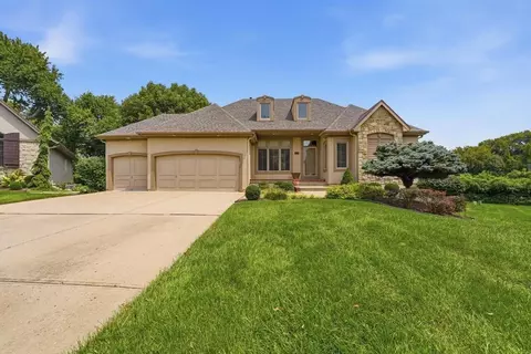 12533 Knox St, Overland Park, KS 66213