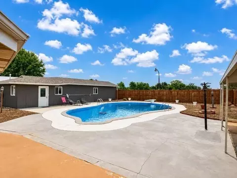 Exterior - 1335 2000th St, Iola, KS 66749 photo 1 of 6