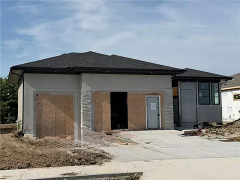 3440 W 133rd Ter, Leawood, KS 66209