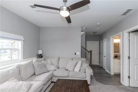 Entry Way - 425 Spring Branch Dr, Raymore, MO 64083 photo 3 of 3