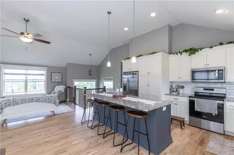 Kitchen - 425 Spring Branch Dr, Raymore, MO 64083 photo 3 of 4