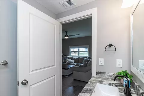 Bath - 425 Spring Branch Dr, Raymore, MO 64083 photo 4 of 6