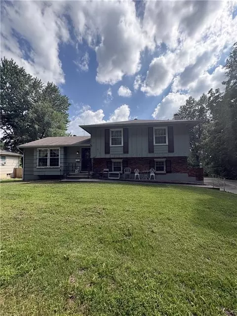 10142 Bennington Ave, Kansas City, MO 64134