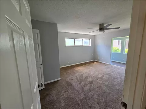 Bedroom - 1006 W Maple Ave #B, Independence, MO 64050 photo 6 of 6