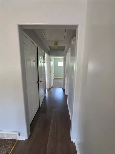 Entry Way - 1006 W Maple Ave #B, Independence, MO 64050 photo 1 of 1