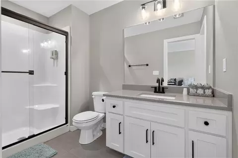 Bath - 11414 Bluestem Dr, Kearney, MO 64060 photo 7 of 8
