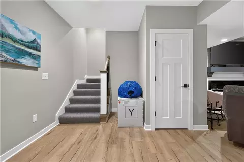 Entry Way - 11414 Bluestem Dr, Kearney, MO 64060 photo 7 of 9