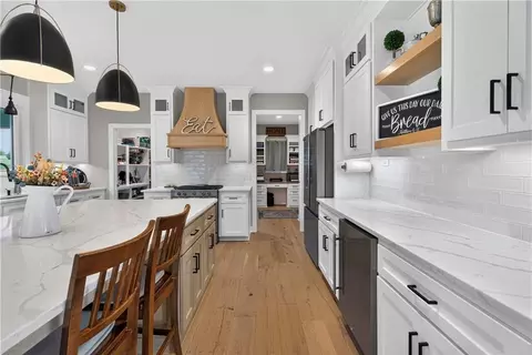 Kitchen - 11414 Bluestem Dr, Kearney, MO 64060 photo 3 of 8