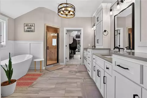 Bath - 11414 Bluestem Dr, Kearney, MO 64060 photo 2 of 8