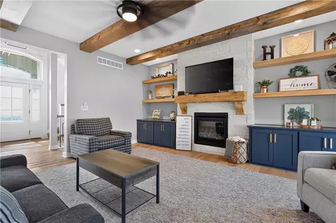 Living - 11414 Bluestem Dr, Kearney, MO 64060 photo 2 of 3