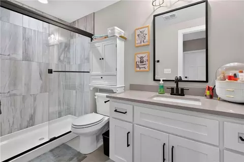 Bath - 11414 Bluestem Dr, Kearney, MO 64060 photo 8 of 8