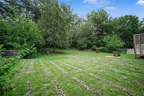 Exterior - 507 E Meadow Ln, Saint Joseph, MO 64501 photo 7 of 8