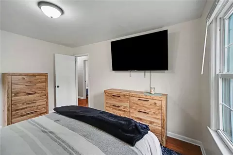 Bedroom - 507 E Meadow Ln, Saint Joseph, MO 64501 photo 2 of 6