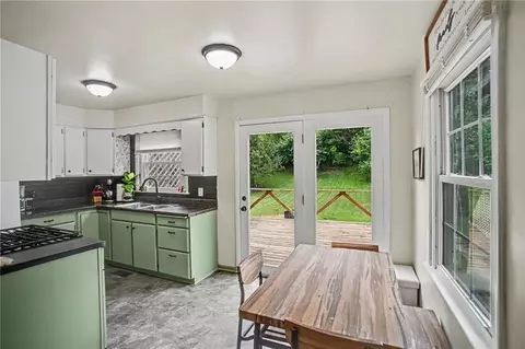Kitchen - 507 E Meadow Ln, Saint Joseph, MO 64501 photo 1 of 2