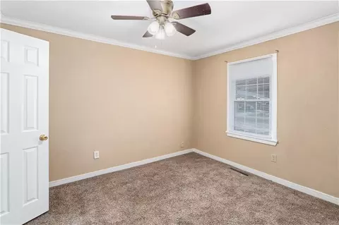 Bedroom - 304 E Mason St, La Monte, MO 65337 photo 5 of 6