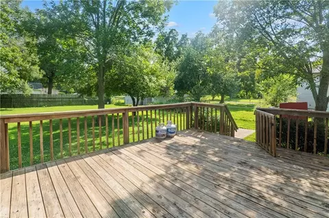 Exterior - 304 E Mason St, La Monte, MO 65337 photo 1 of 4