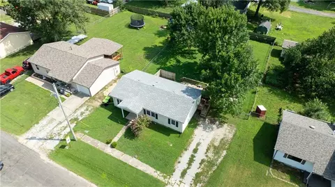 View/Area - 304 E Mason St, La Monte, MO 65337 photo 3 of 7