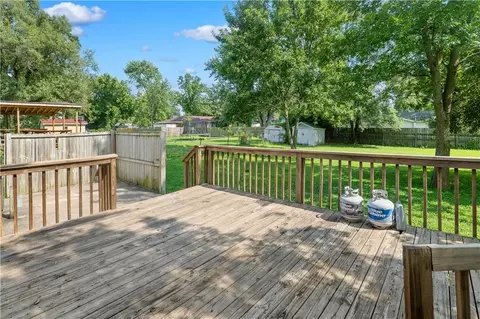 Exterior - 304 E Mason St, La Monte, MO 65337 photo 2 of 4