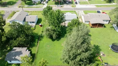 View/Area - 304 E Mason St, La Monte, MO 65337 photo 6 of 7