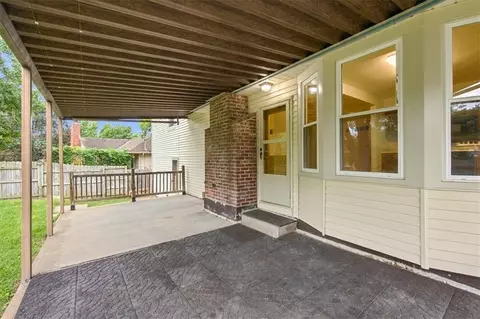 Exterior - 817 E Cothrell St, Olathe, KS 66061 photo 8 of 13