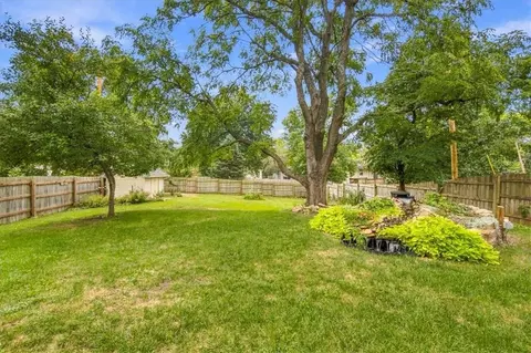 Exterior - 817 E Cothrell St, Olathe, KS 66061 photo 10 of 13