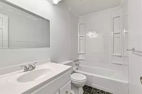 Bath - 817 E Cothrell St, Olathe, KS 66061 photo 1 of 3