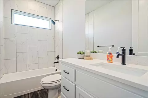 Bath - 1817 Woodward Cir, Raymore, MO 64083 photo 2 of 2