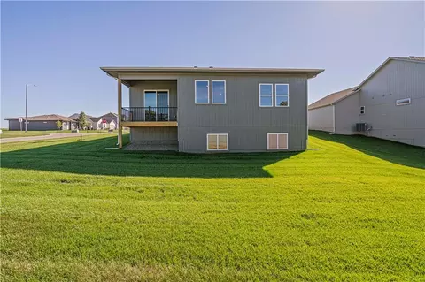 Exterior - 1817 Woodward Cir, Raymore, MO 64083 photo 4 of 5