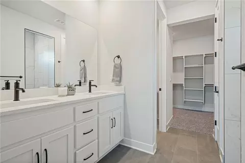 Entry Way - 1817 Woodward Cir, Raymore, MO 64083 photo 4 of 4