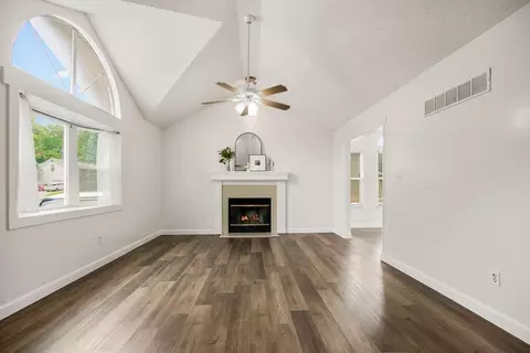 Living - 2133 NE Chipman Rd, Lees Summit, MO 64086 photo 2 of 4