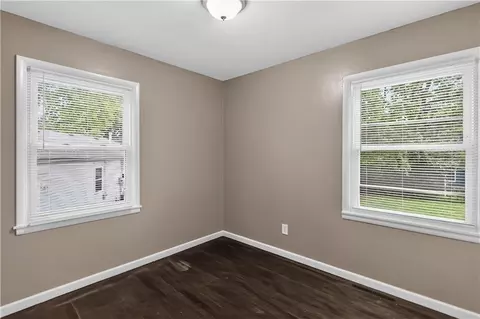 Bedroom - 16703 E 2 St, Independence, MO 64056 photo 3 of 5