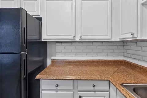 Kitchen - 16703 E 2 St, Independence, MO 64056 photo 2 of 4