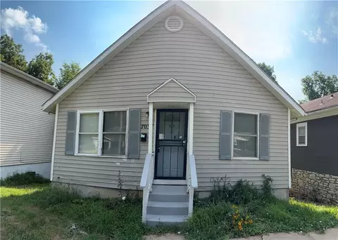 7037 Indiana Ave, Kansas City, MO 64132