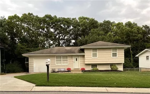 7309 N Avalon St, Kansas City, MO 64152