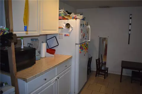 Kitchen - 809 Valley St, Rushville, MO 64484 photo 3 of 5