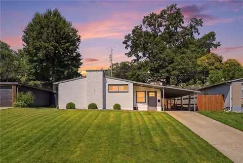 Exterior - 1018 S Appleton Ave, Independence, MO 64053 photo 2 of 10