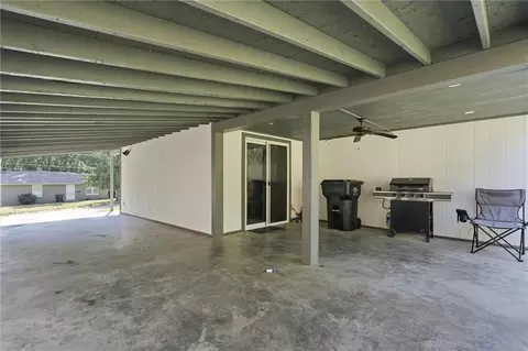 Exterior - 1018 S Appleton Ave, Independence, MO 64053 photo 5 of 10