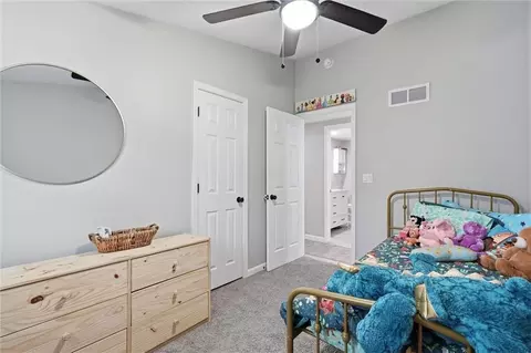 Bedroom - 1018 S Appleton Ave, Independence, MO 64053 photo 4 of 6