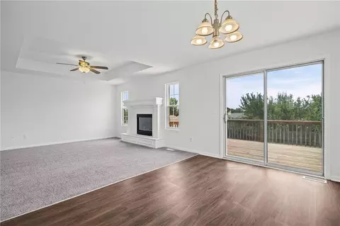 Living - 712 S Sunset Ln, Raymore, MO 64083 photo 4 of 5