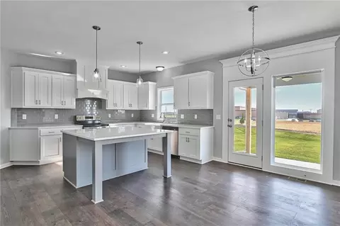 17109 W 164th Ter, Olathe, KS 66062