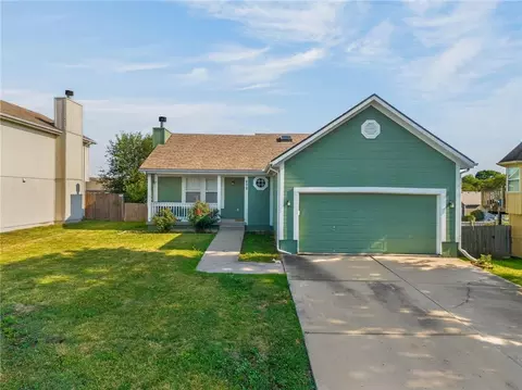 208 NW 112th Ter, Kansas City, MO 64155