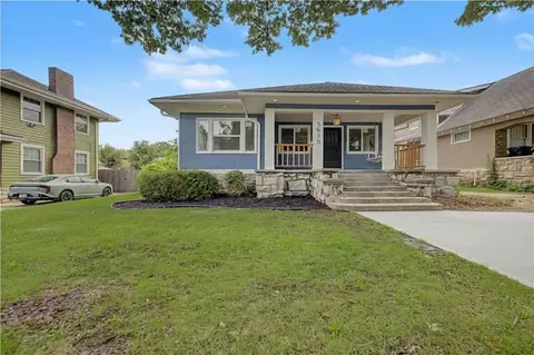 5633 Harrison St, Kansas City, MO 64110