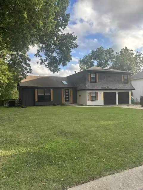 3315 Shady Lane Dr, Gladstone, MO 64119