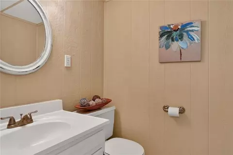 Bath - 408 E Walnut St, Odessa, MO 64076 photo 3 of 3