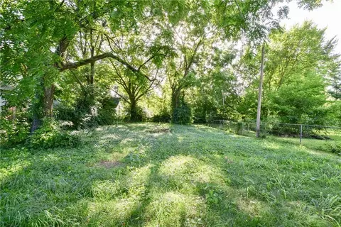 Exterior - 407 S Clarke Ave, Clever, MO 65631 photo 2 of 4